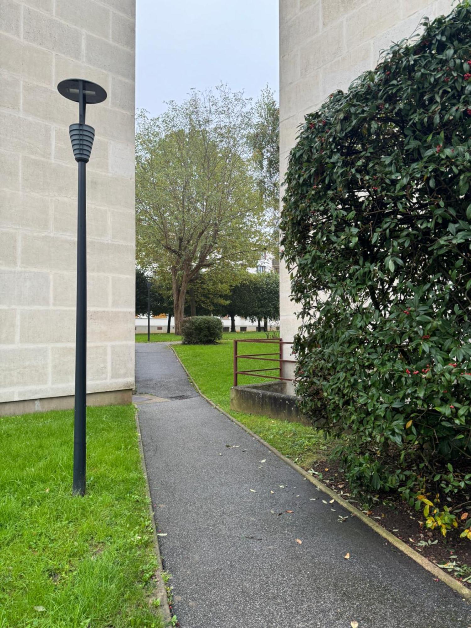 Appartement Periurbain De Paris Et Versailles Les Clayes-Sous-Bois Exterior foto